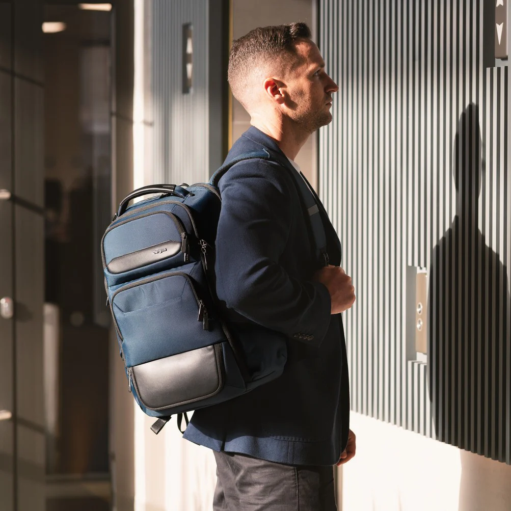15-16" HeritageLuxe Backpack - Blue - Image 2