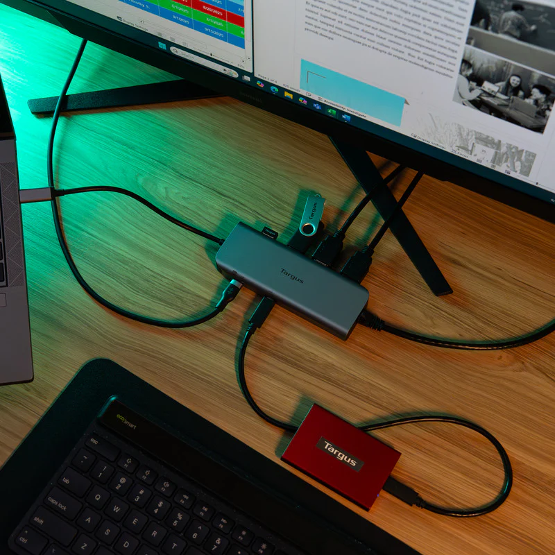 Dual Video Mobile Dock with 140W EPR Pass-Thru - Image 10