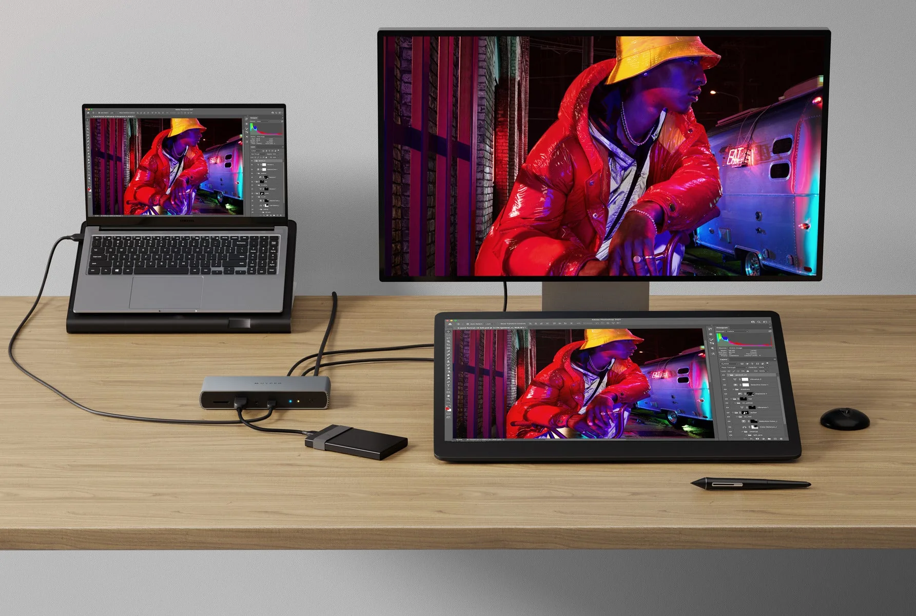 HyperDrive Thunderbolt 4 Docking Station - Image 6