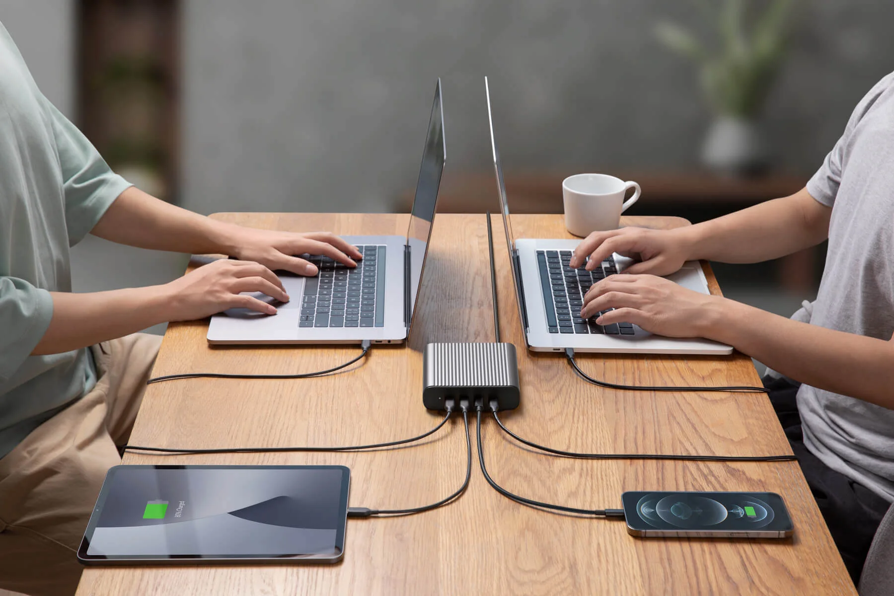 HyperJuice 245W GaN Desktop Charger - Image 6