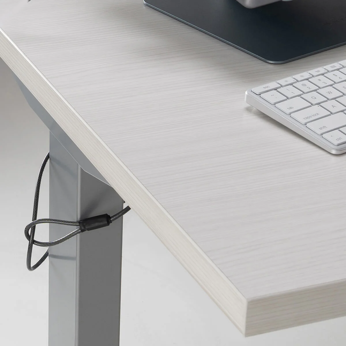 HyperShield® MacBook Pro Cable Lock - Image 7